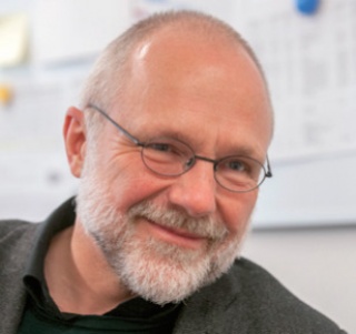 Dr. Johannes Nau